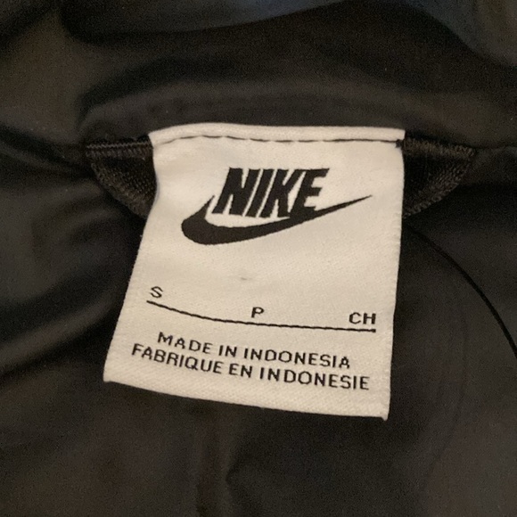 Nike puffer youth casul hooded jacket unisex S - Picture 7 of 15